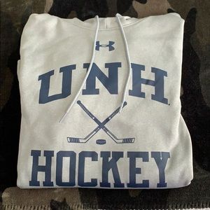 Under Armour UNH sweatshirt